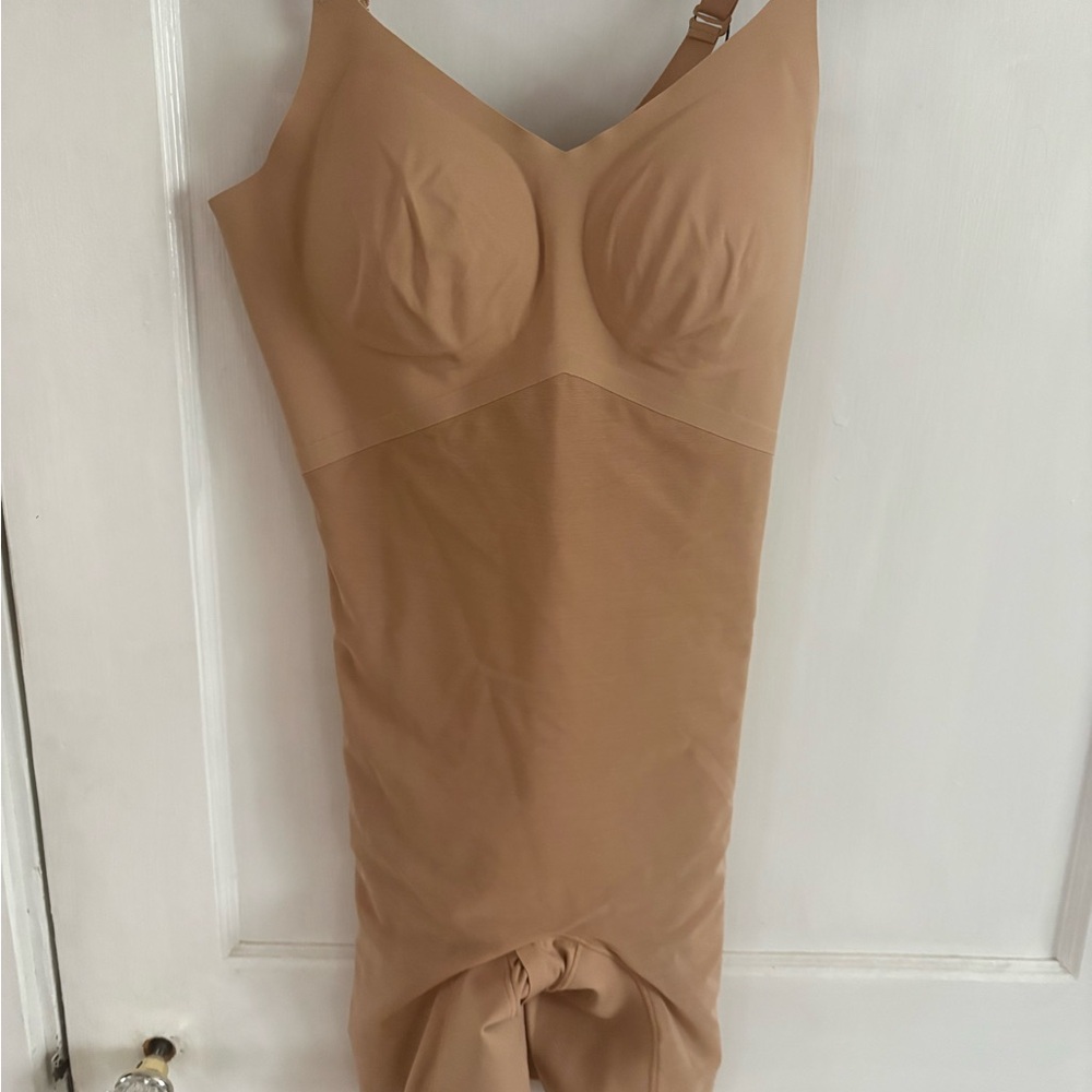 HoneyLove Seamless Shaping Midthigh Bodysuit - Nude NWT